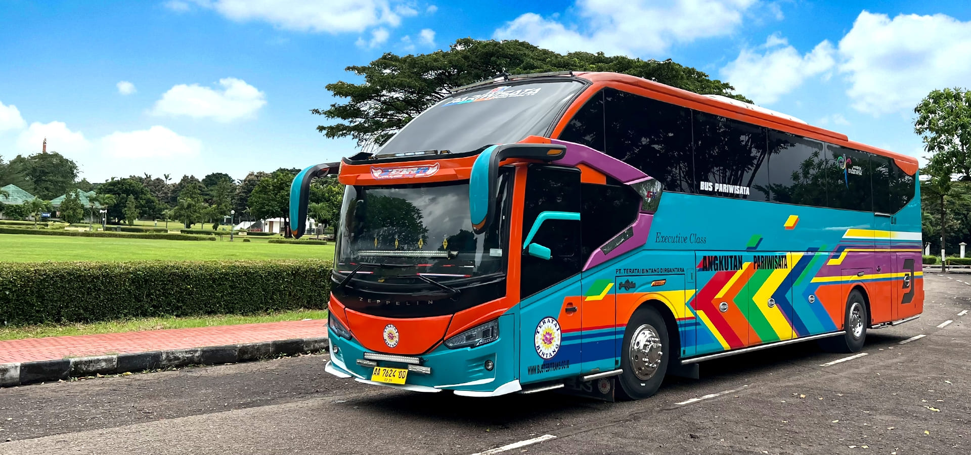 Big Bus Pariwisata - 59 SEATS + DISPENSER
